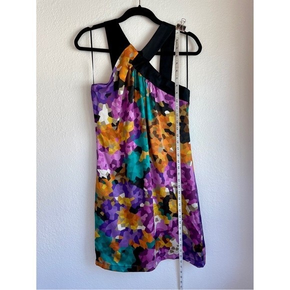 Trina Turk Women's 100% Silk Halter Sleeveless Pixelated Floral Dress - Size 4 - Picture 8 of 11